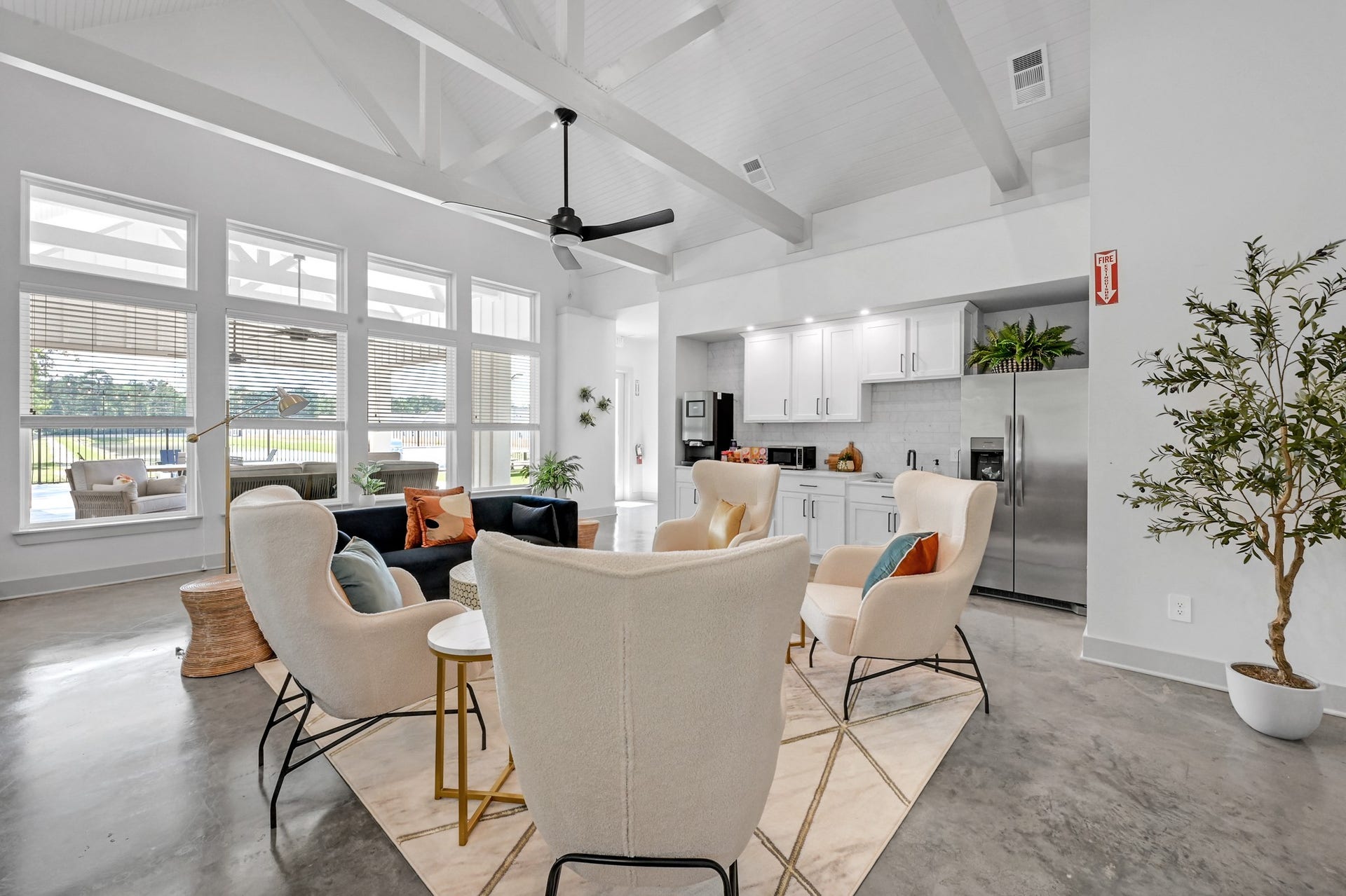 33455 Buckshot Lane, #122, Magnolia, TX 77354 Views of the in-house cafe!