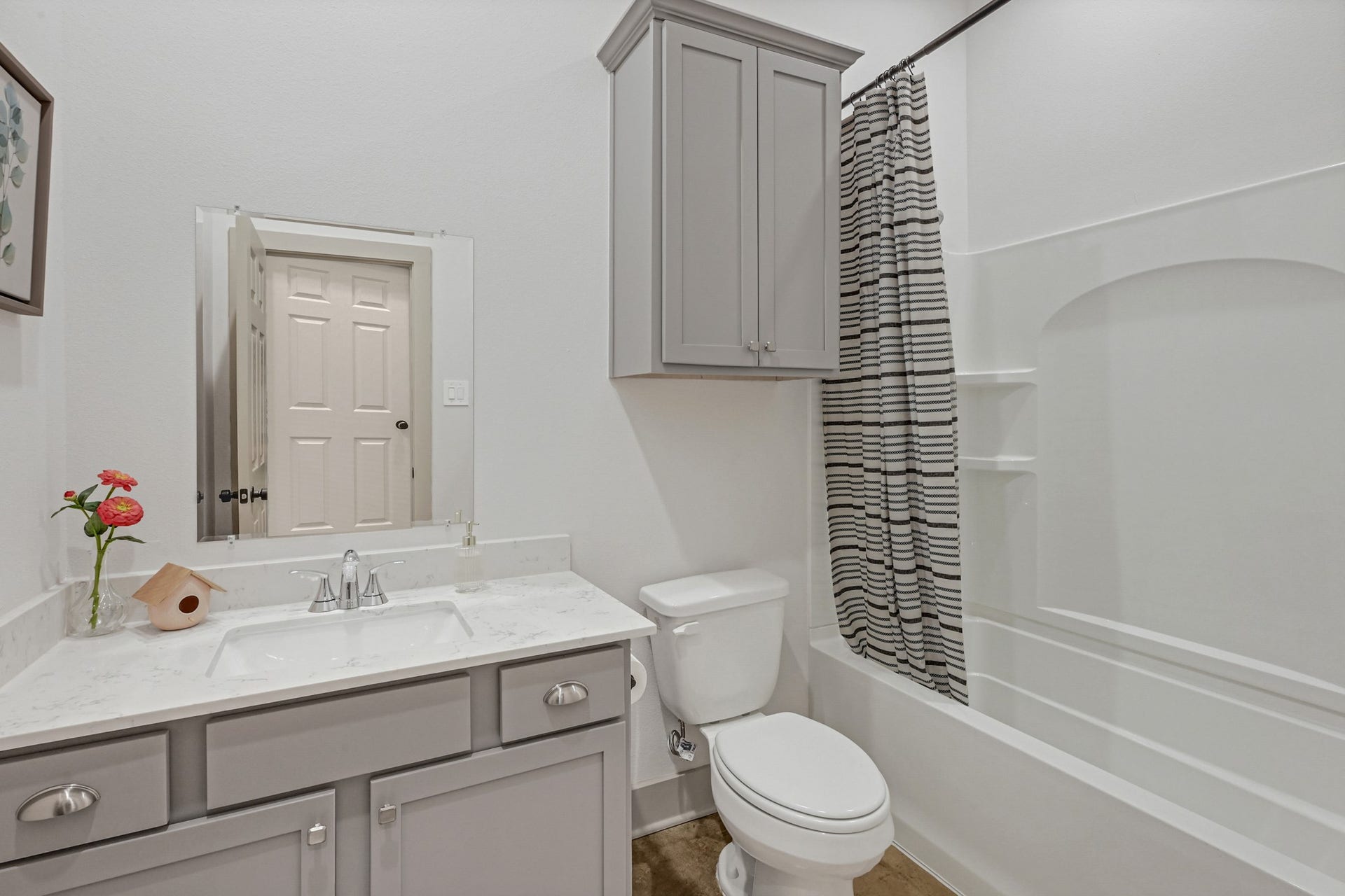 33455 Buckshot Lane, #122, Magnolia, TX 77354 Secondary bathroom!
Model Home.