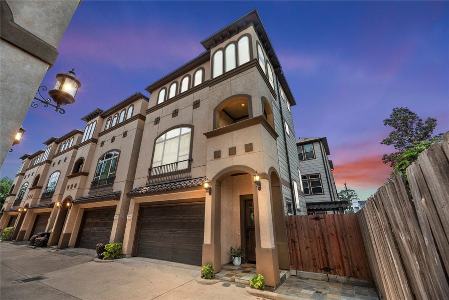 Property photo for 1029 W 21st Street, #D, Houston, TX