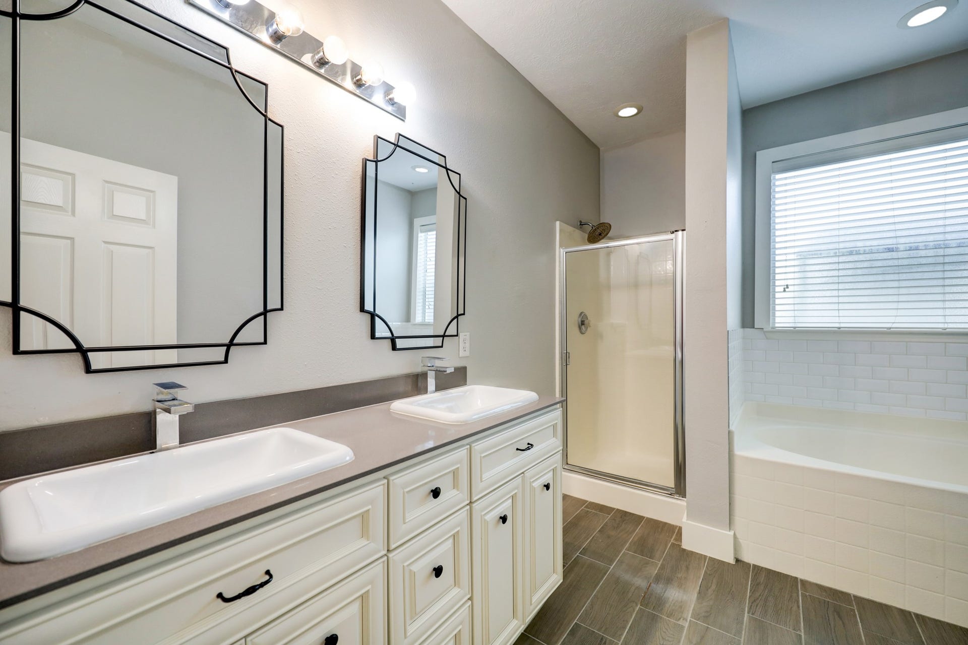 21902 Willow Shade Lane, Tomball, TX 77375