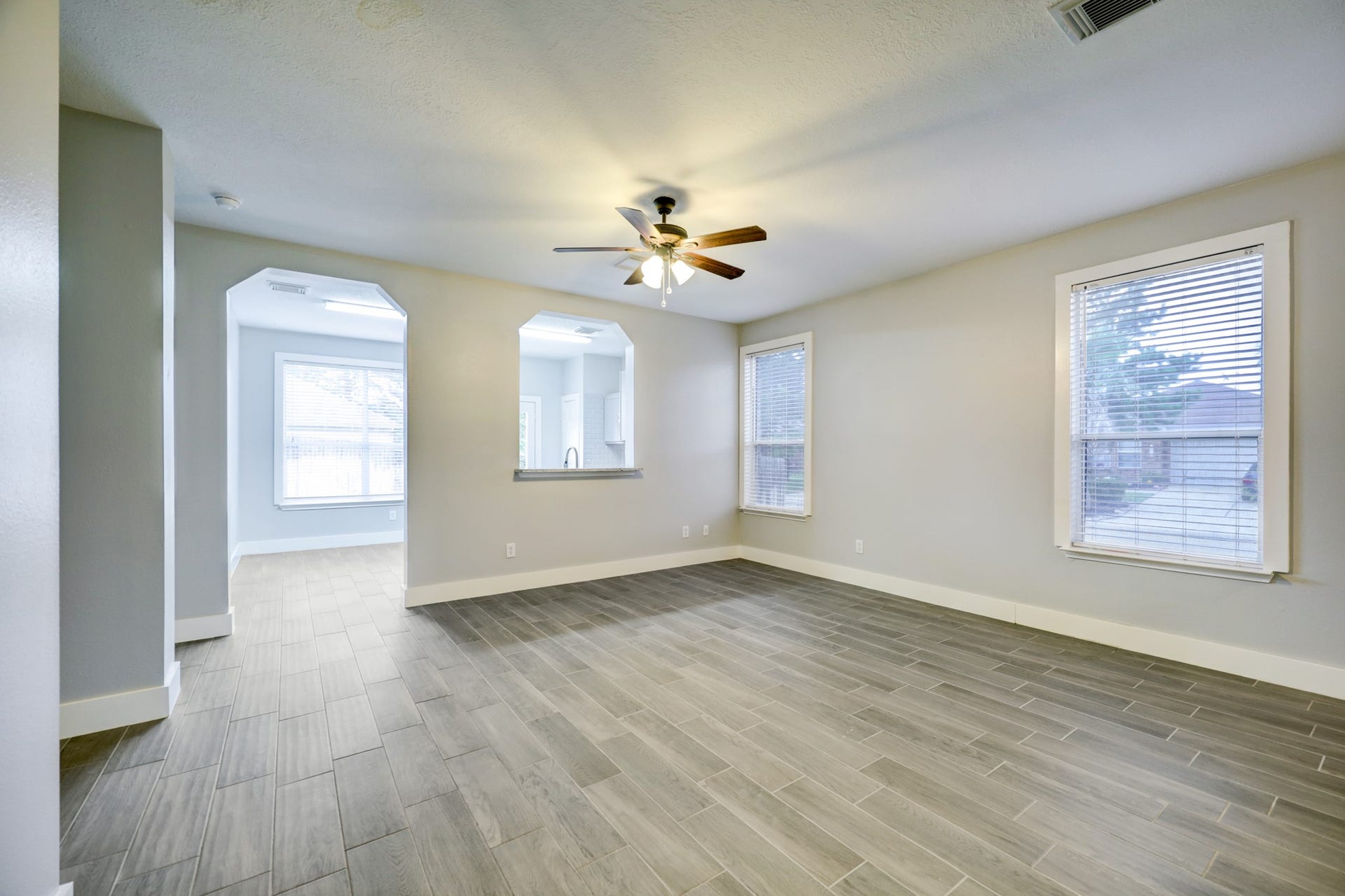21902 Willow Shade Lane, Tomball, TX 77375
