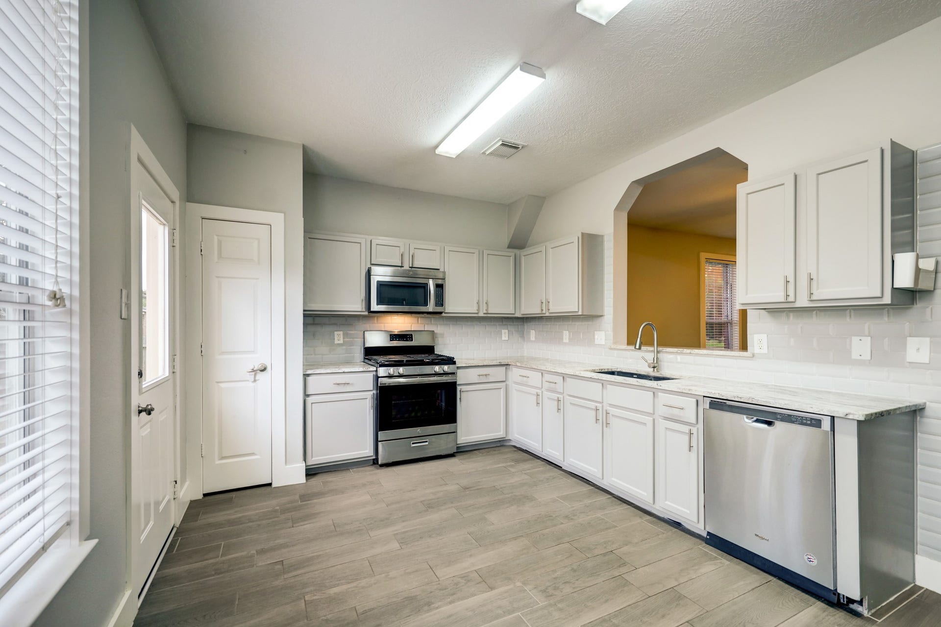 21902 Willow Shade Lane, Tomball, TX 77375