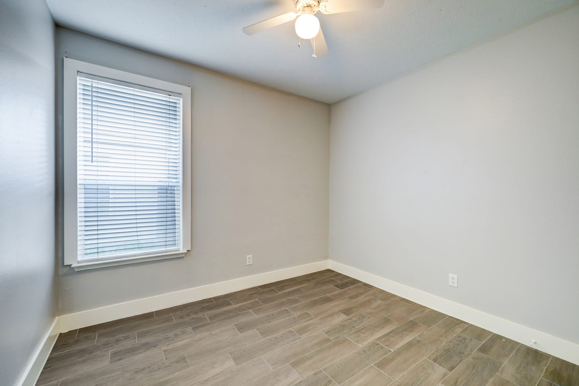 21902 Willow Shade Lane, Tomball, TX 77375