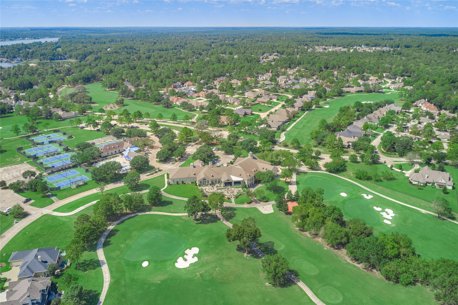 15 Newberry Court, Montgomery, TX 77356 Overall view of the country club and amenities