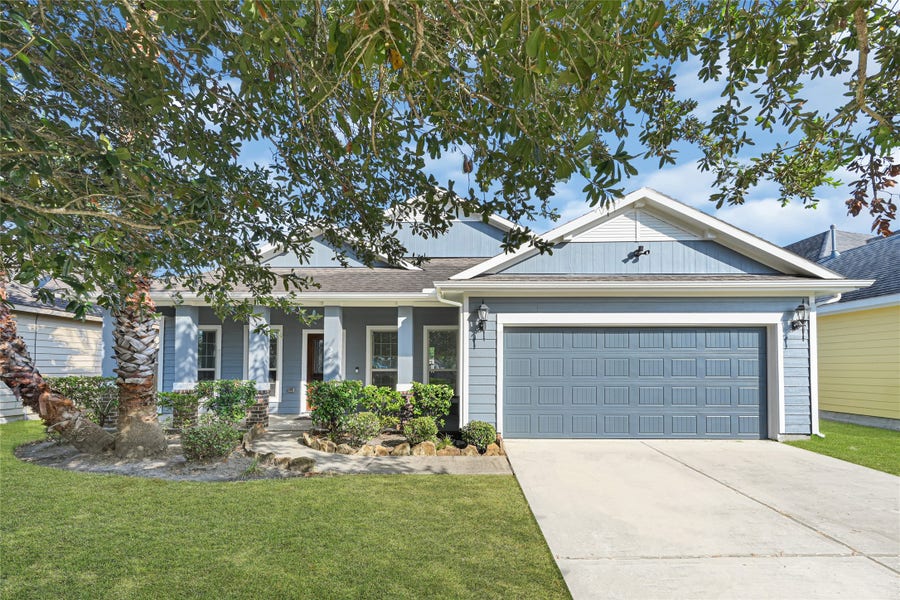 Property photo for 508 Township Drive, League City, TX