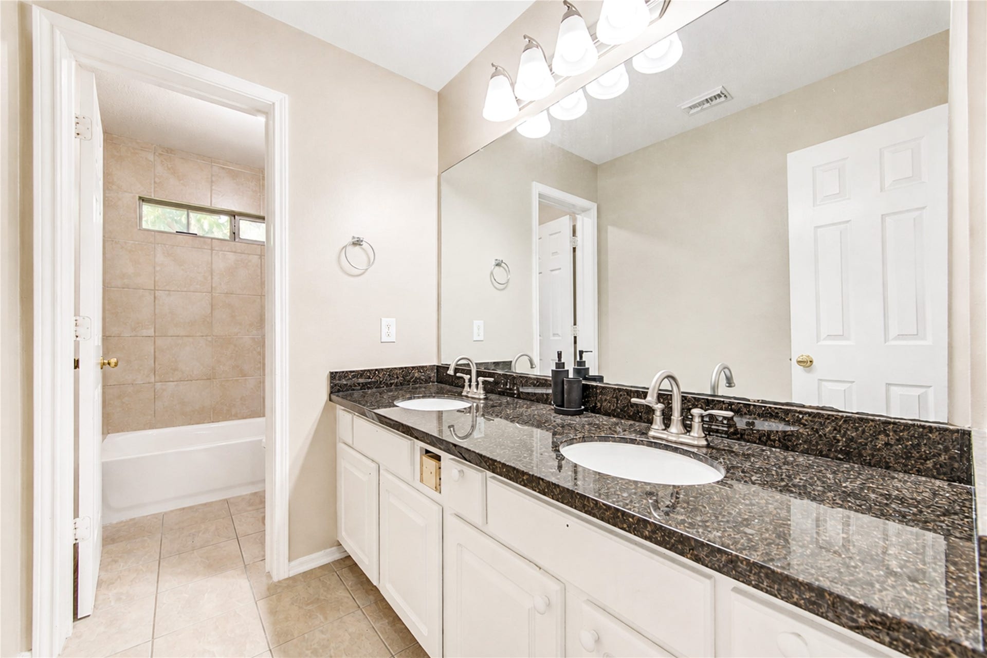 14009 Hollow Canyon Lane, Rosharon, TX 77583 14009 Hollow Canyon Lane, Rosharon, TX 77583