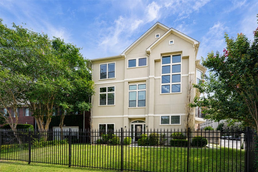 Property photo for 3014 S Rice Avenue, Houston, TX