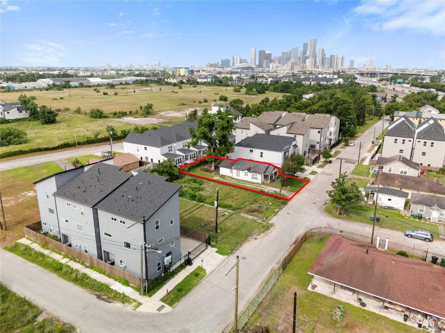 Property photo for 4110 Buck St Street, Houston, TX