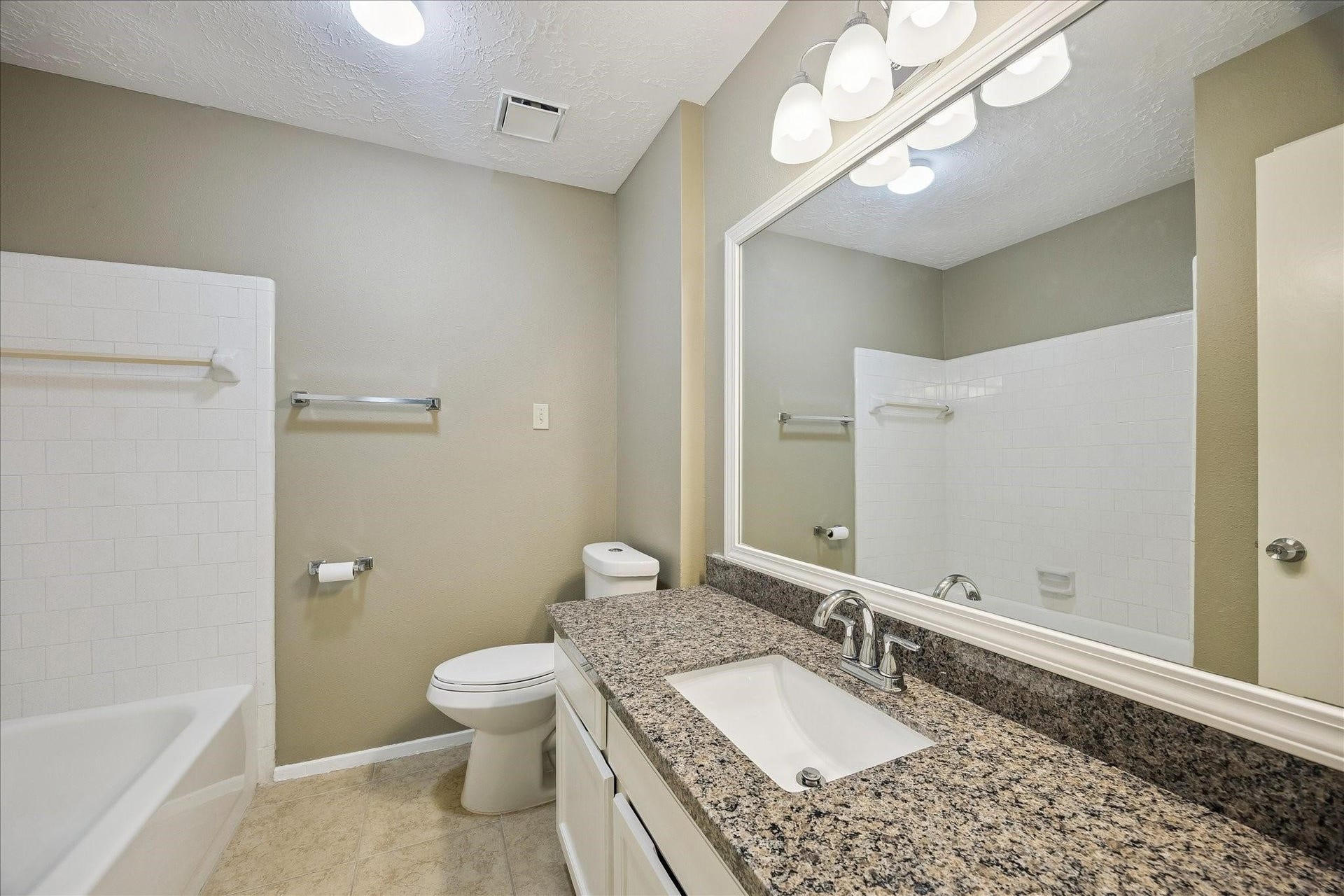 16819 Quail Crest Court, Missouri City, TX 77489 16819 Quail Crest Court, Missouri City, TX 77489