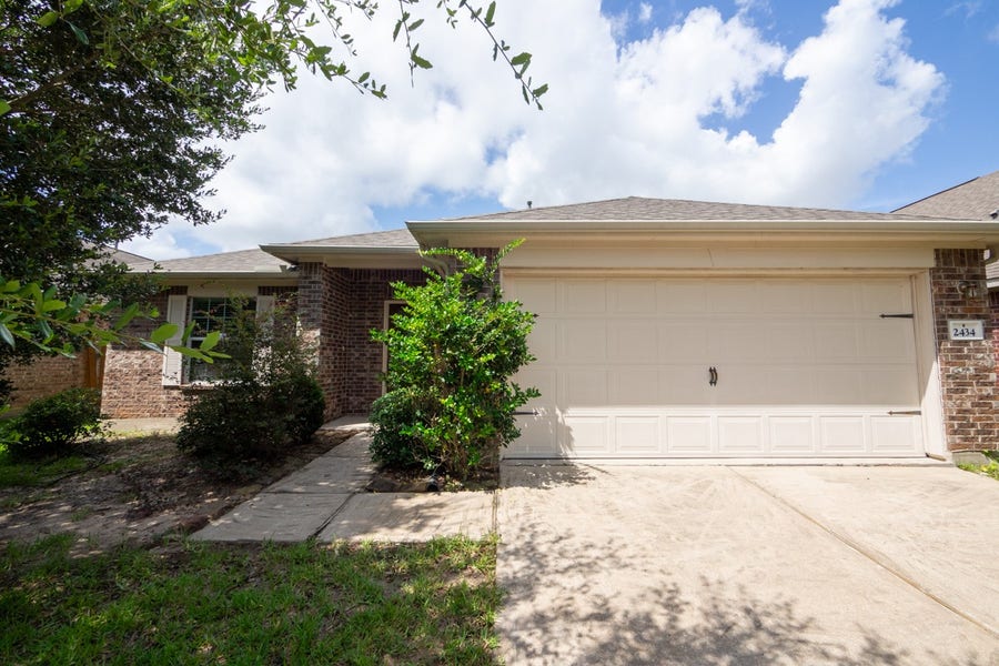 Property photo for 2434 Horned Owl Drive, Katy, TX