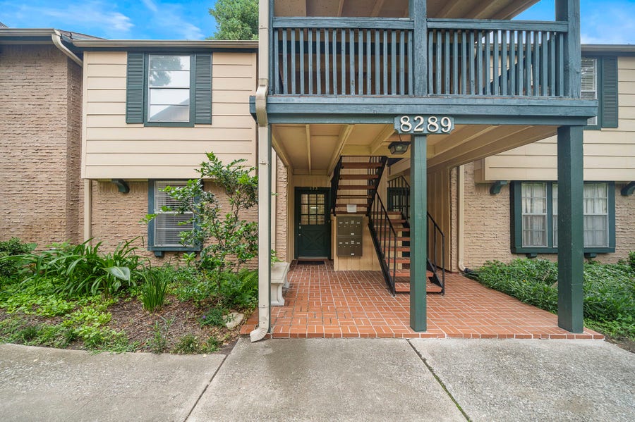 Property photo for 8289 Kingsbrook Road, #173, Houston, TX