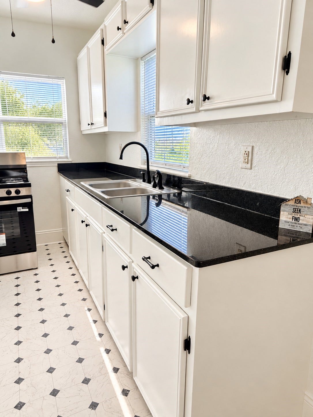 109 N Avenue A Avenue, Freeport, TX 77541 109 N Avenue A Avenue, Freeport, TX 77541