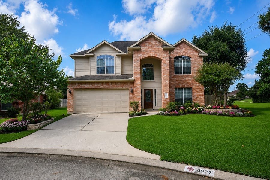 Property photo for 6927 Round Rose Court, Spring, TX