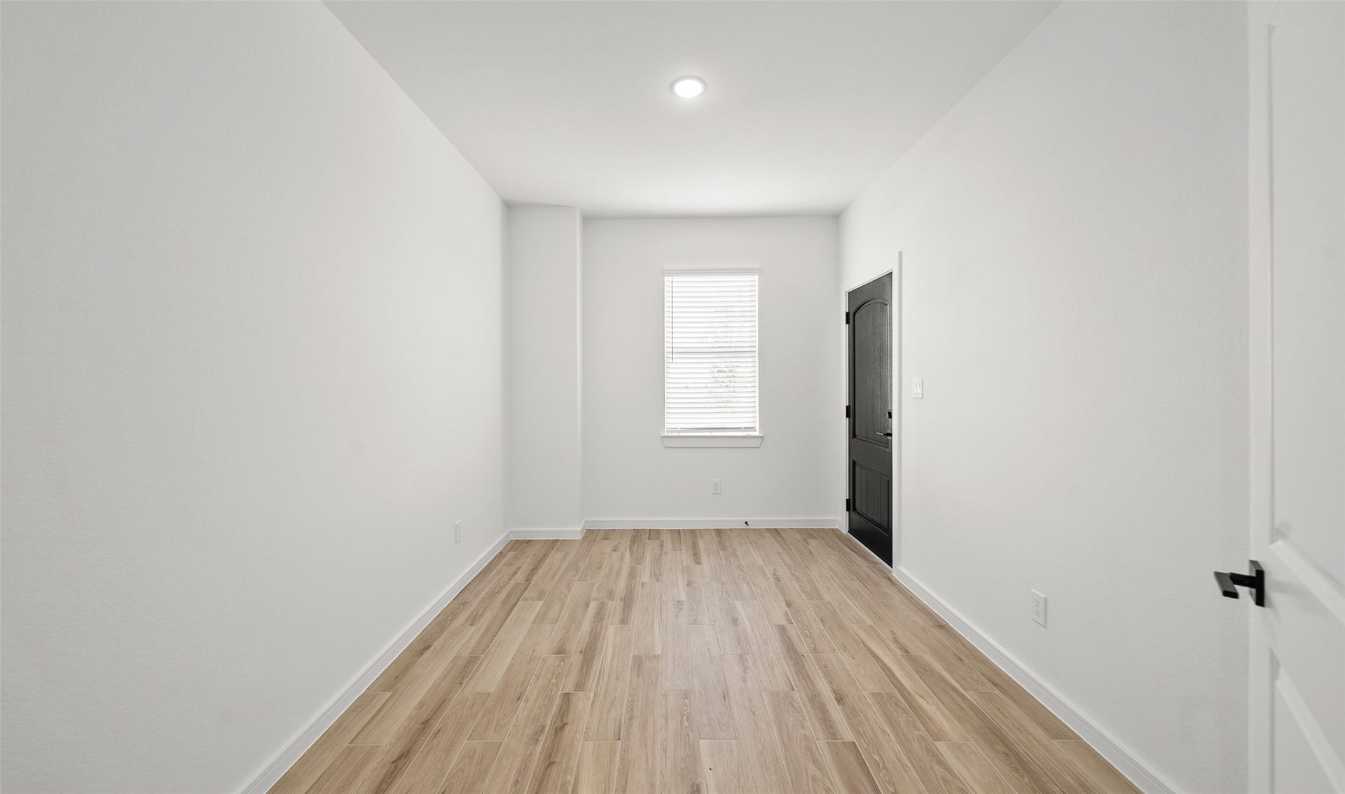 655 Daniels Lake Lane, Dayton, TX 77535 Extra Suite Plus living room (*Photo not of actual home and used for illustration purposes only.)
