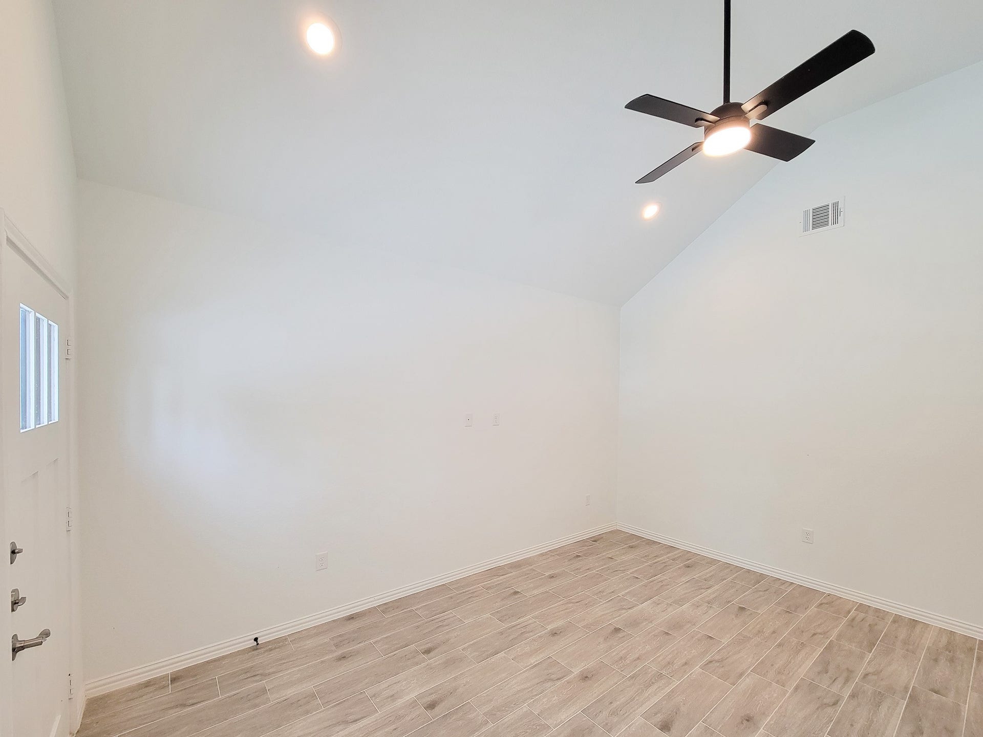 11849 NELWOOD, Willis, TX 77318 11849 NELWOOD, Willis, TX 77318