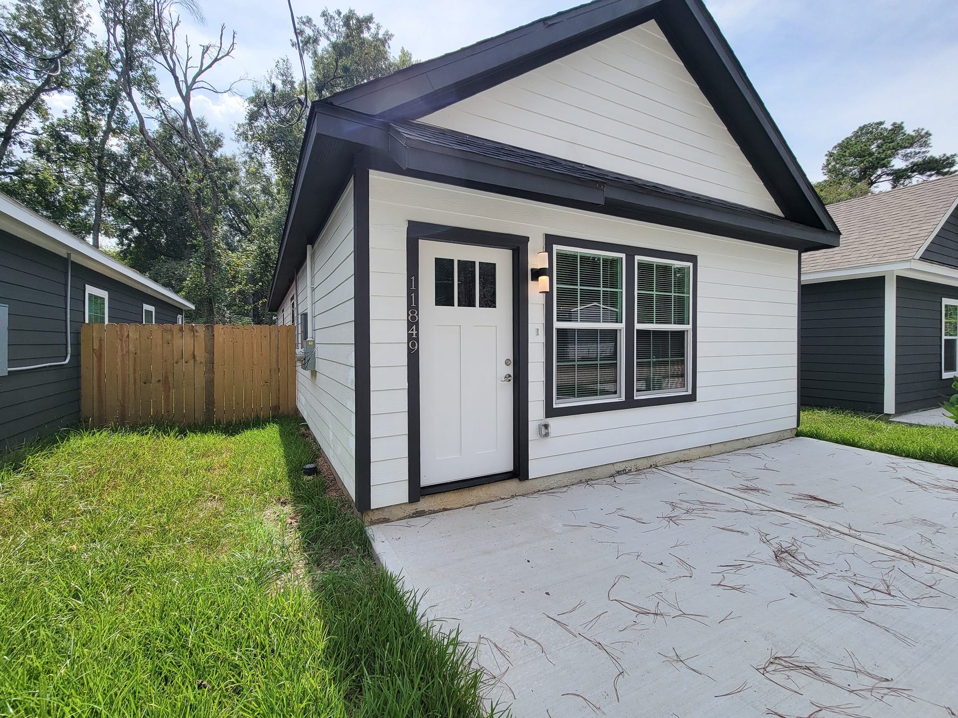 11849 NELWOOD, Willis, TX 77318 11849 NELWOOD, Willis, TX 77318