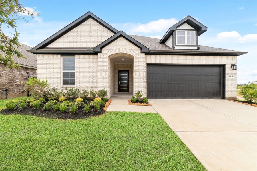 Property photo for 5831 Westwood Shore Drive, Katy, TX