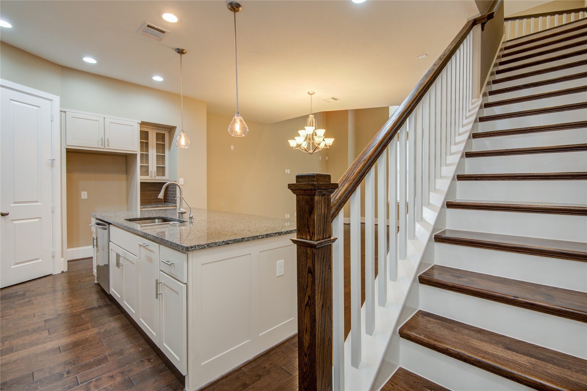 1204 Birkland Pine Lane, Houston, TX 77043 1204 Birkland Pine Lane, Houston, TX 77043
