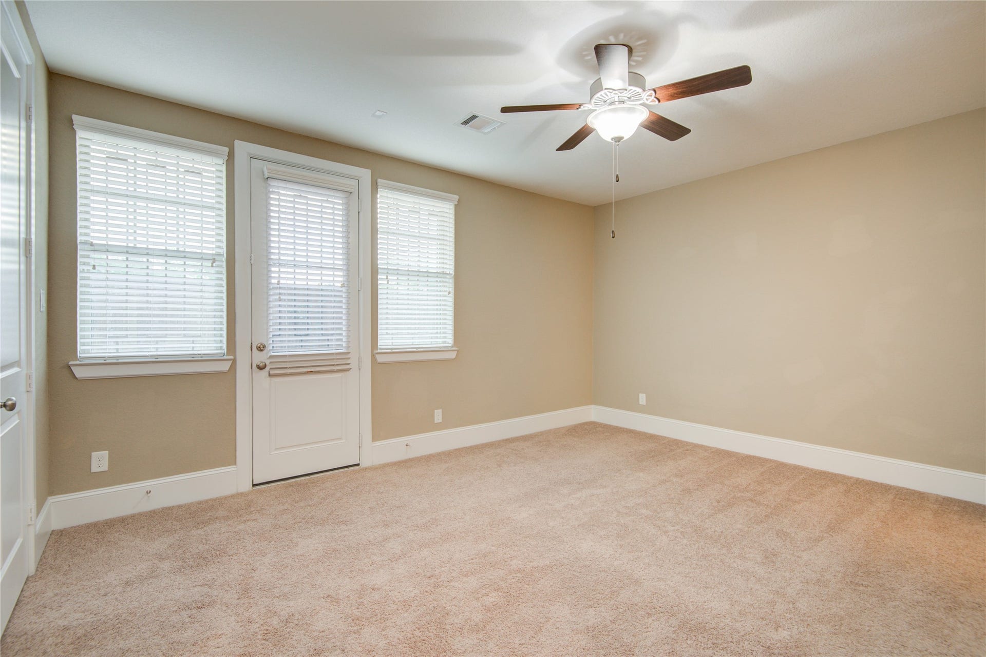 1204 Birkland Pine Lane, Houston, TX 77043 1204 Birkland Pine Lane, Houston, TX 77043