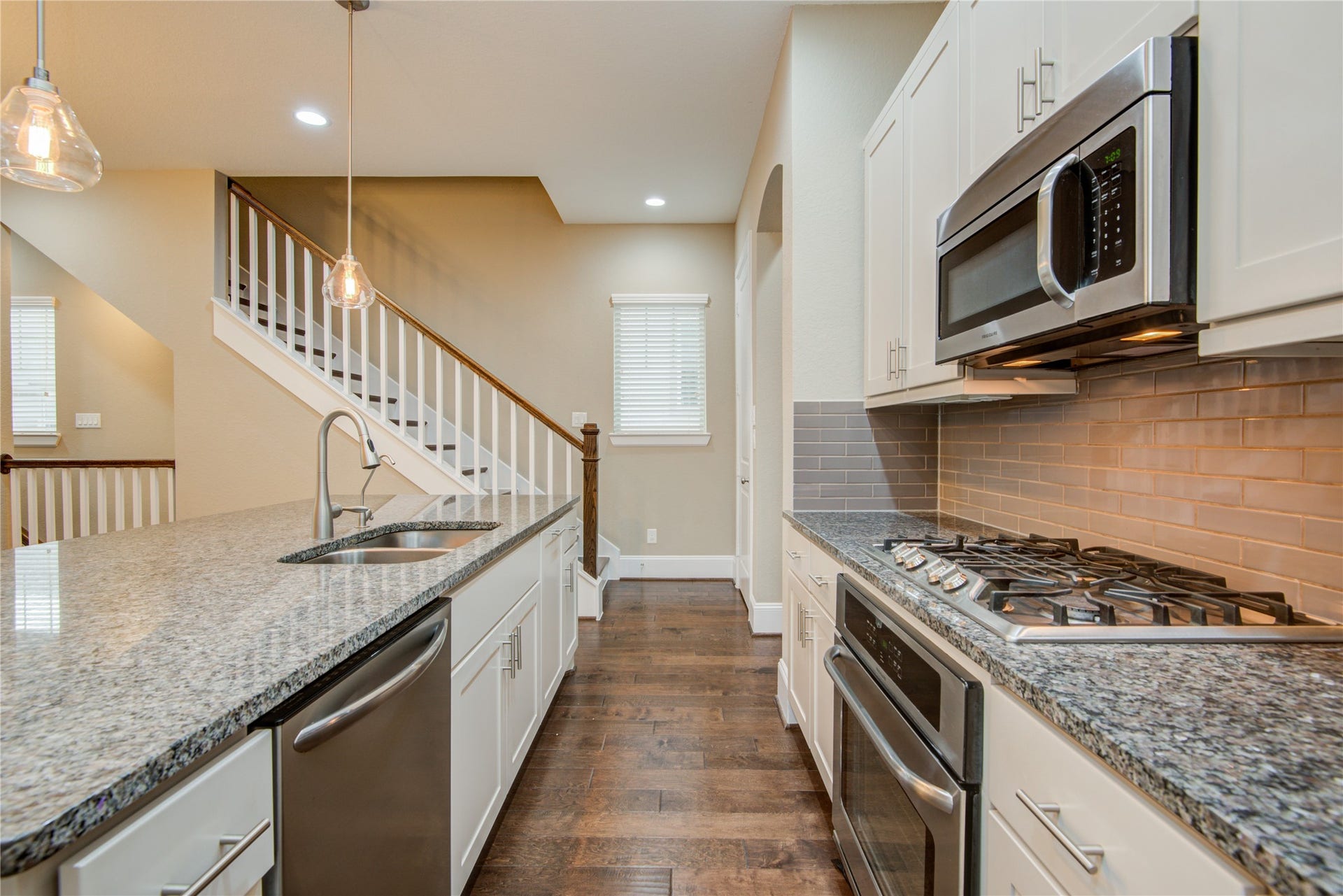 1204 Birkland Pine Lane, Houston, TX 77043 1204 Birkland Pine Lane, Houston, TX 77043