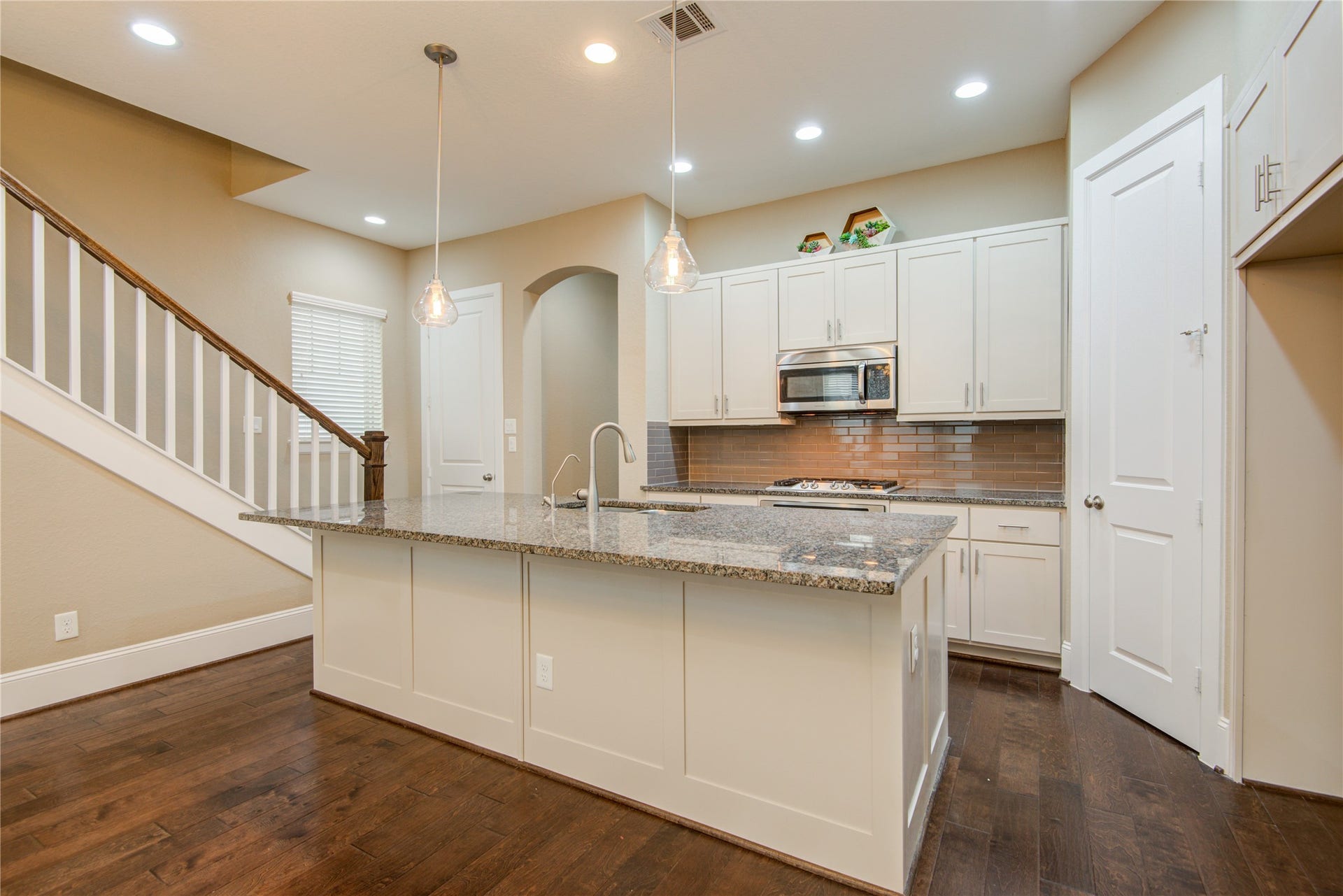 1204 Birkland Pine Lane, Houston, TX 77043 1204 Birkland Pine Lane, Houston, TX 77043
