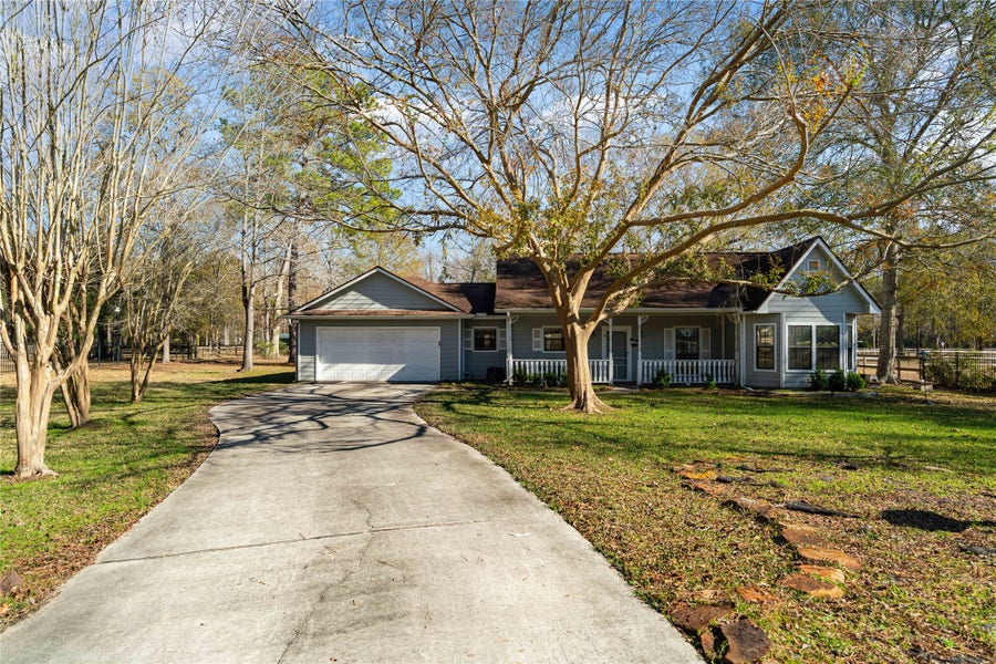 Property photo for 28911 Commons Oaks Drive, Huffman, TX