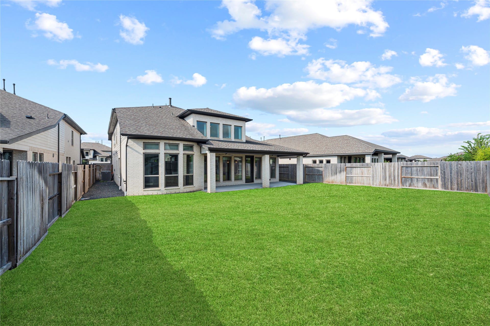 9511 Shaded Tree Drive, Missouri City, TX 77459 Blank canvas of a backyard for anything you can imagine.