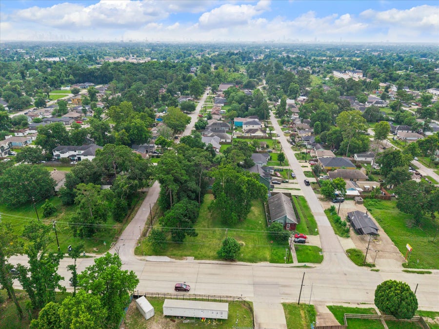Property photo for 2023 W Little York Road, Houston, TX