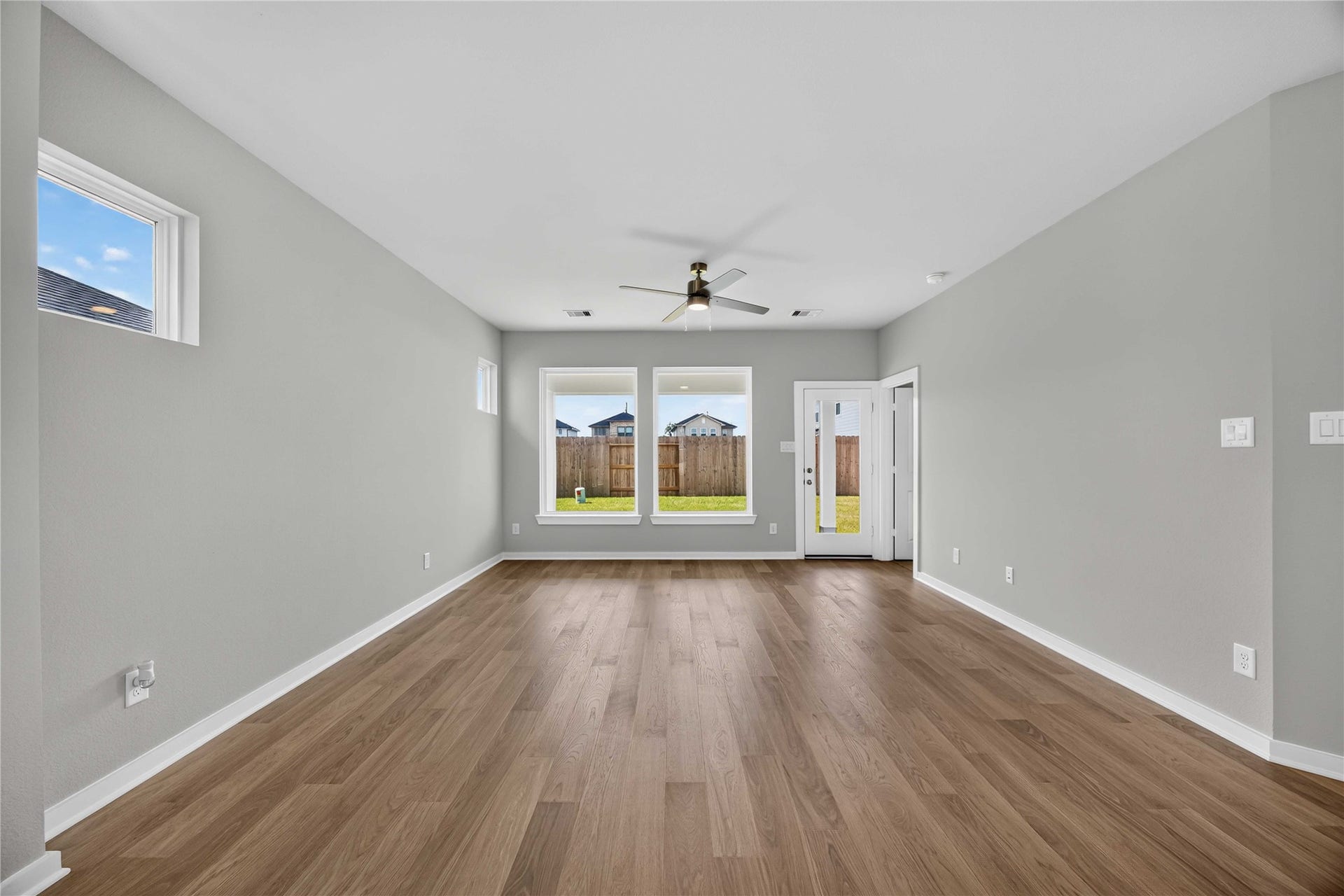 348 Palero Path, Brookshire, TX 77423