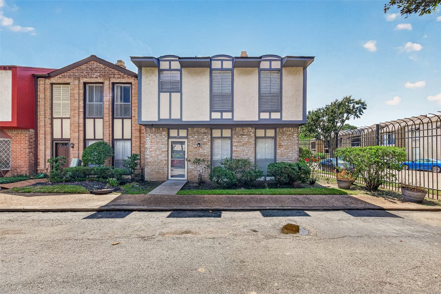 Property photo for 7700 Creekbend Drive, #49, Houston, TX