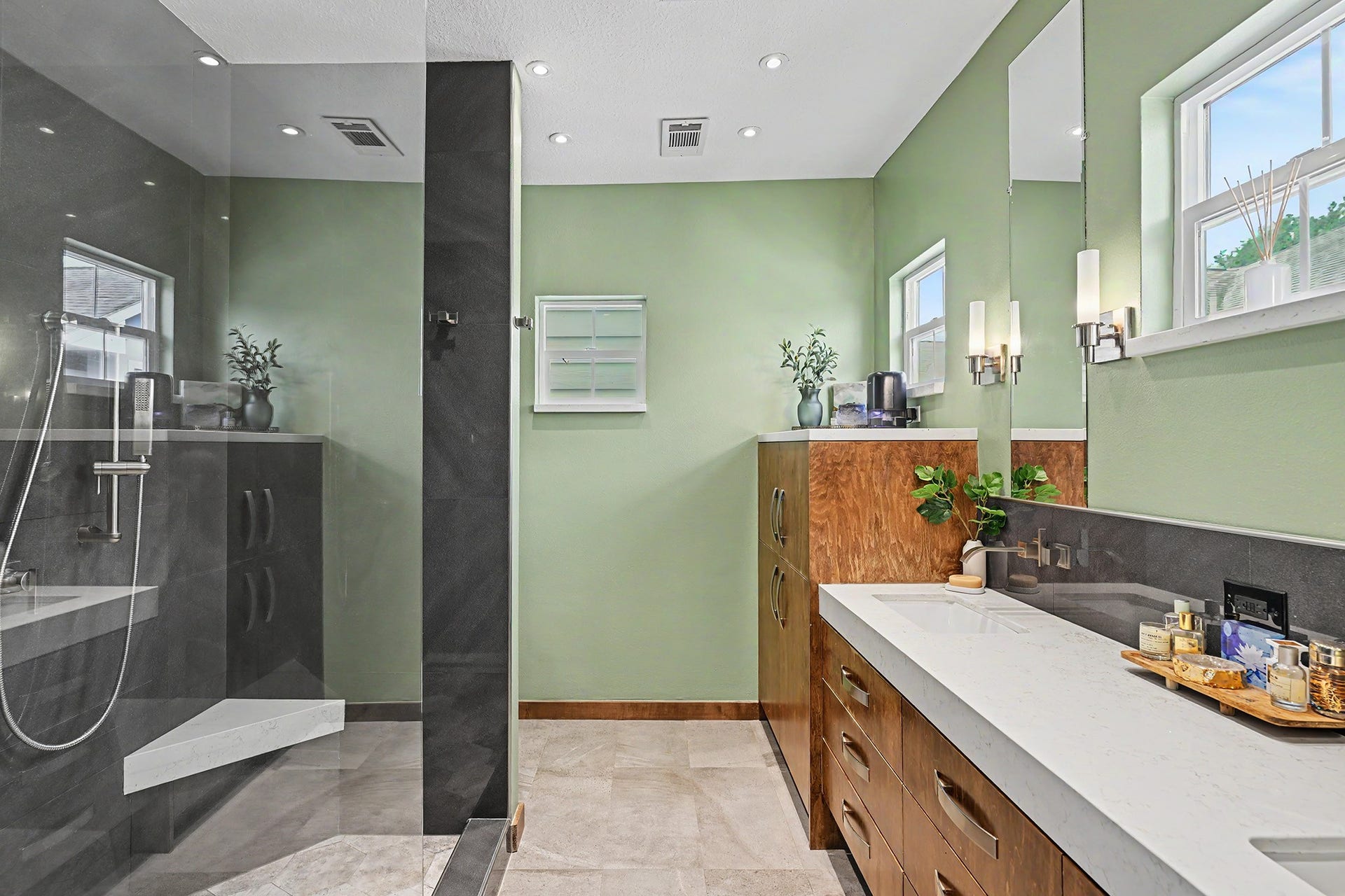 3011 Houston Avenue, #C, Houston, TX 77009
