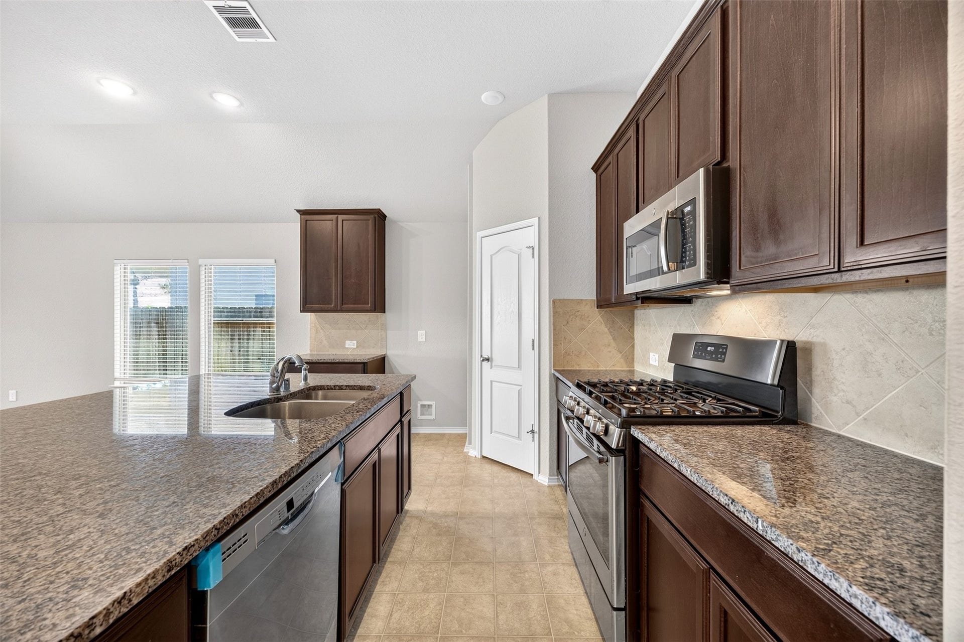 8811 Trenton Landing Lane, Richmond, TX 77407 8811 Trenton Landing Lane, Richmond, TX 77407
