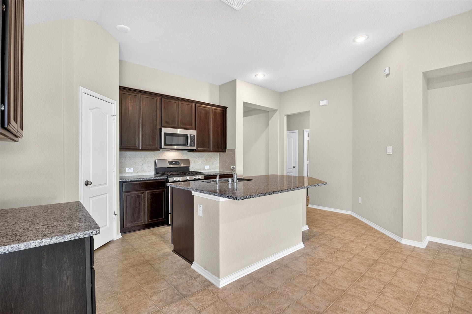 8811 Trenton Landing Lane, Richmond, TX 77407 8811 Trenton Landing Lane, Richmond, TX 77407