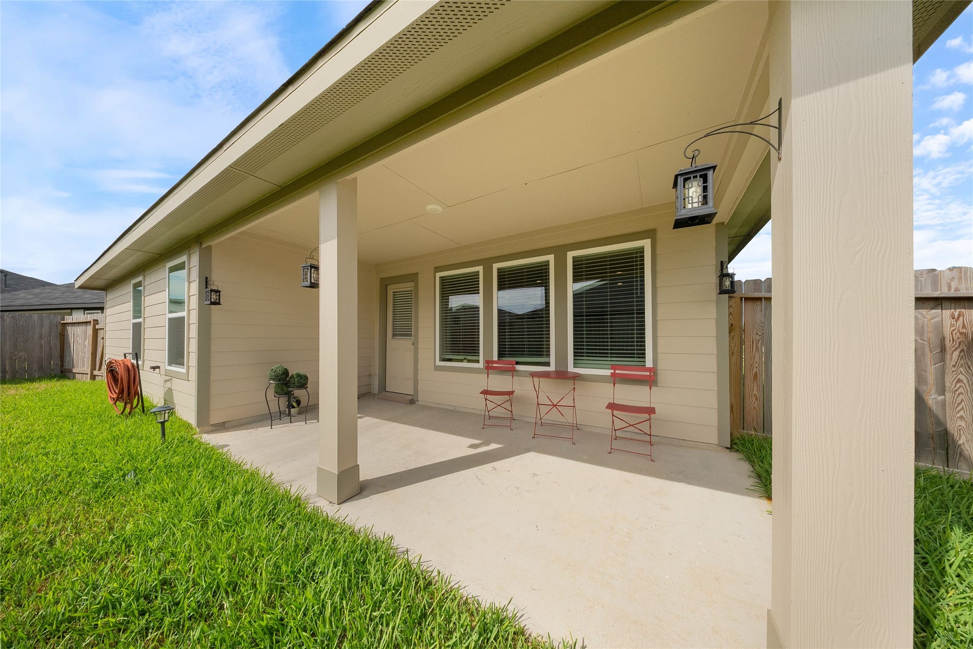 3011 Magnolia Blossom Lane, Rosenberg, TX 77469