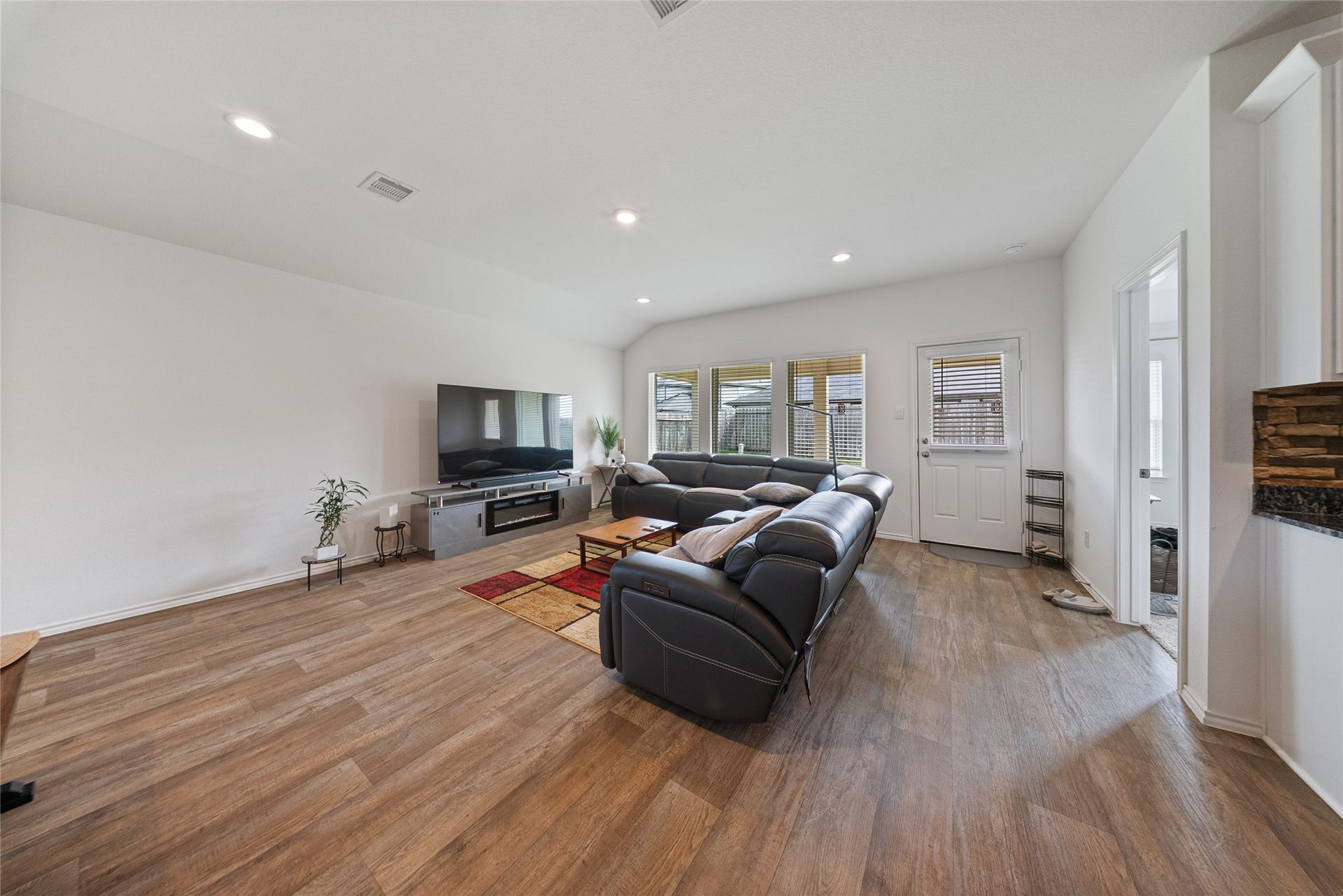 3011 Magnolia Blossom Lane, Rosenberg, TX 77469