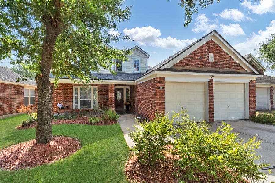 Property photo for 7410 Lake Run Lane, Richmond, TX