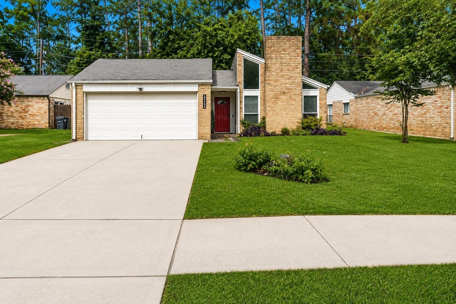 Property photo for 17734 Seven Pines Drive, Spring, TX
