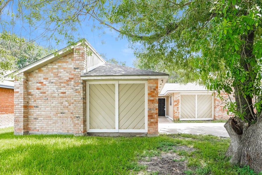 Property photo for 8403 Quail Burg Lane, Houston, TX