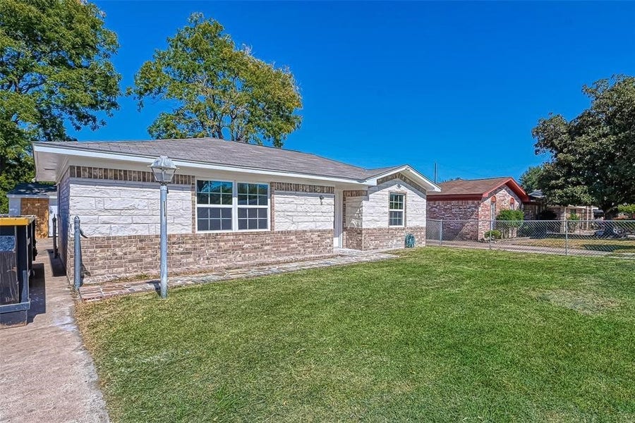 Property photo for 8915 Klondike Street, Houston, TX