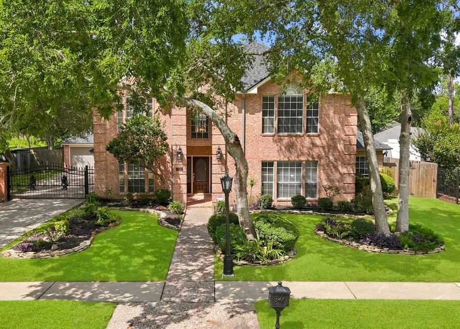 Property photo for 1201 Arbre Lane, Friendswood, TX