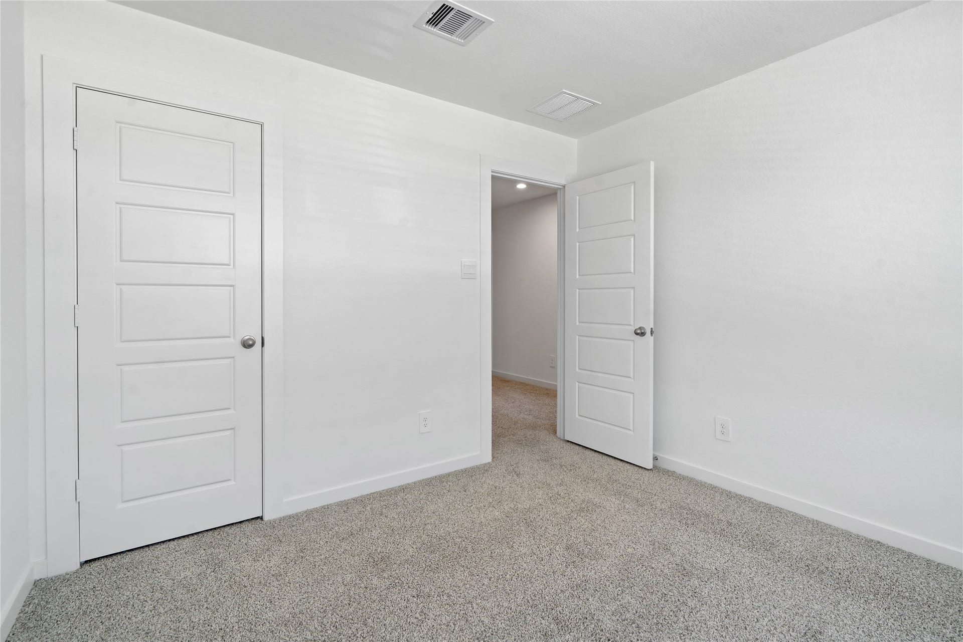 811 Gran Torino Drive, Houston, TX 77051 811 Gran Torino Drive, Houston, TX 77051
