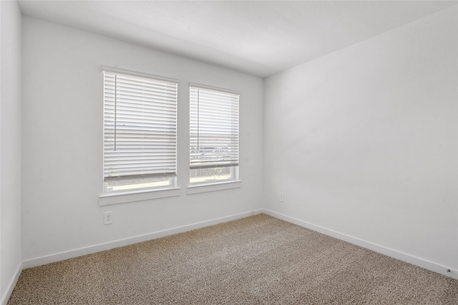 811 Gran Torino Drive, Houston, TX 77051 811 Gran Torino Drive, Houston, TX 77051
