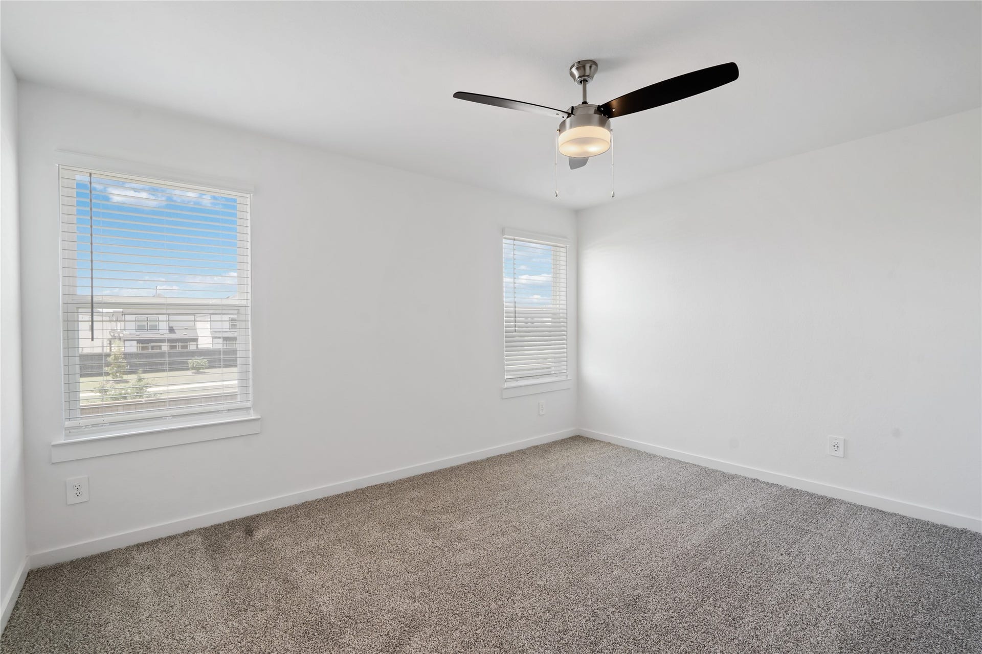 811 Gran Torino Drive, Houston, TX 77051 811 Gran Torino Drive, Houston, TX 77051