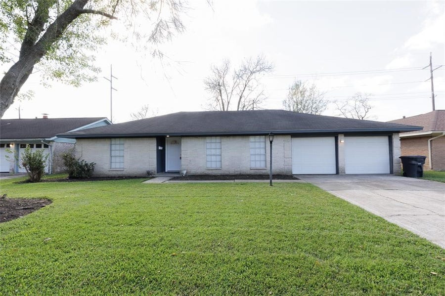 Property photo for 2510 Straight Creek Drive, Houston, TX