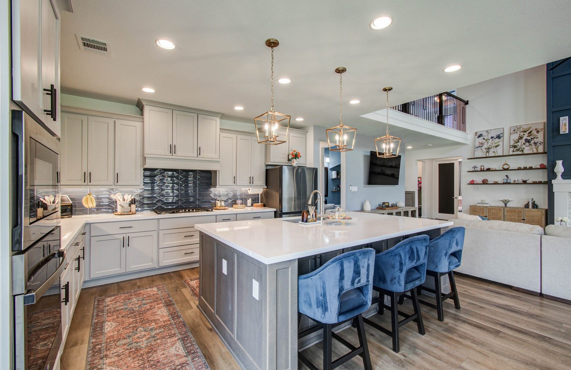 24430 Switchgrass Valley Way, Katy, TX 77493 Experience ultimate kitchen convenience with a state-of-the-art water softener system and a bicarbonate drinking water spout, ensuring pure, refreshing hydration at your fingertips.