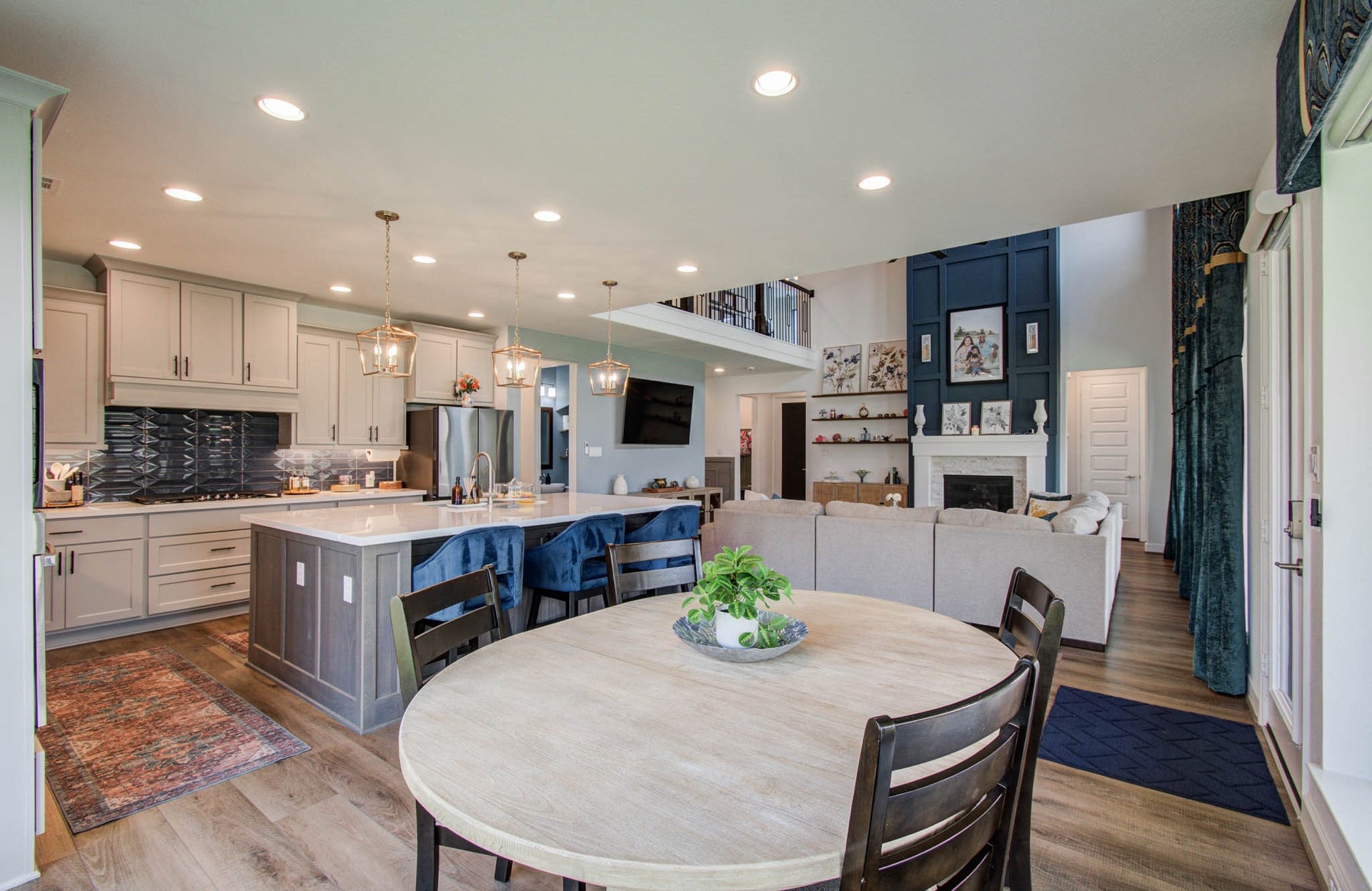 24430 Switchgrass Valley Way, Katy, TX 77493 Experience the perfect blend of style and warmth in this inviting morning area, featuring an open-concept kitchen and living space with elegant finishes and abundant natural light.