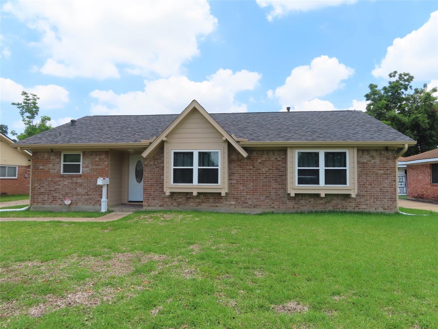 Property photo for 14207 Foxford Way, Houston, TX