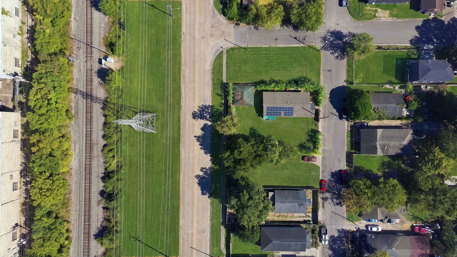 1323 E 36th Street, Houston, TX 77022 1323 E 36th Street, Houston, TX 77022