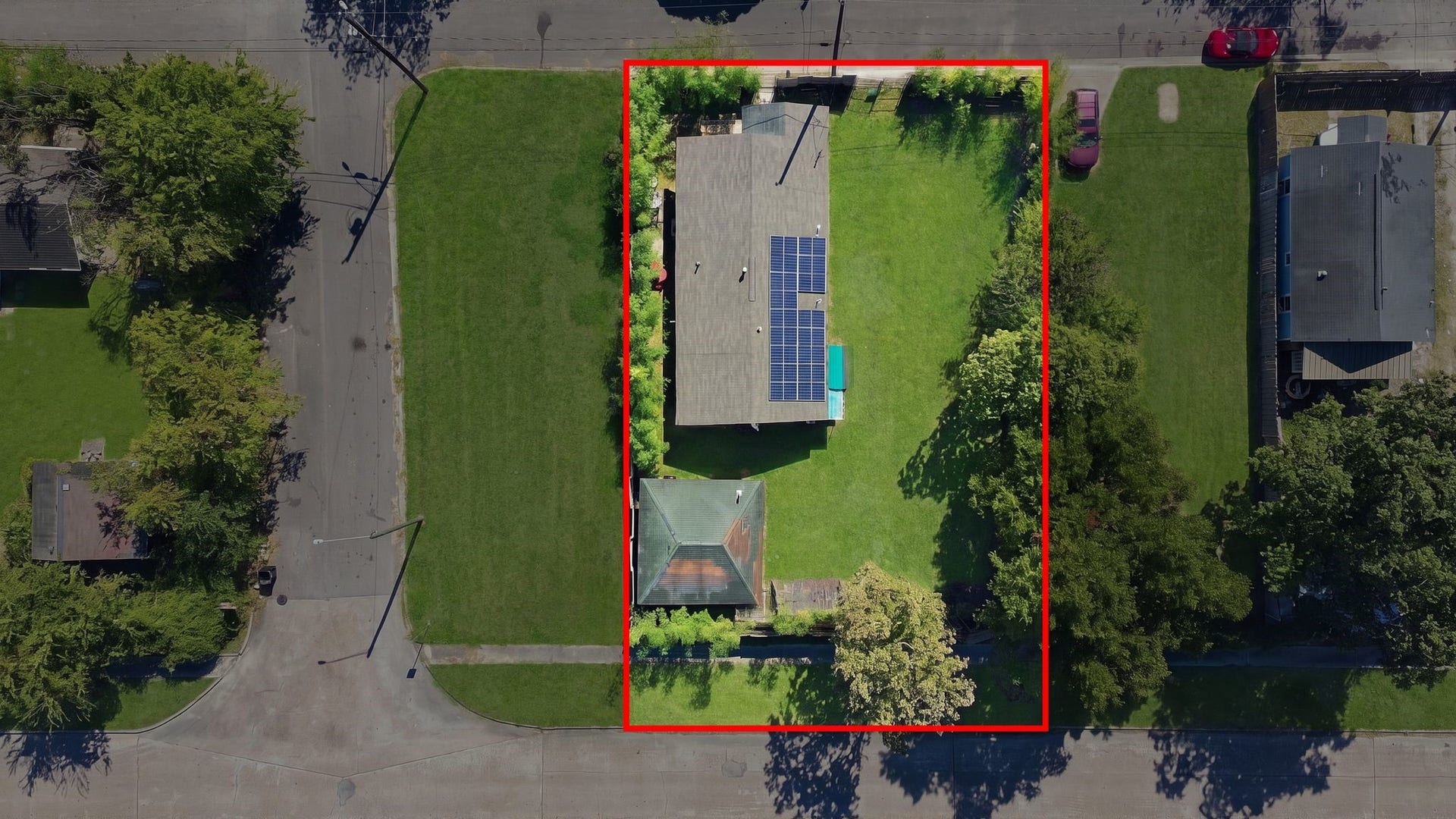 1323 E 36th Street, Houston, TX 77022 1323 E 36th Street, Houston, TX 77022