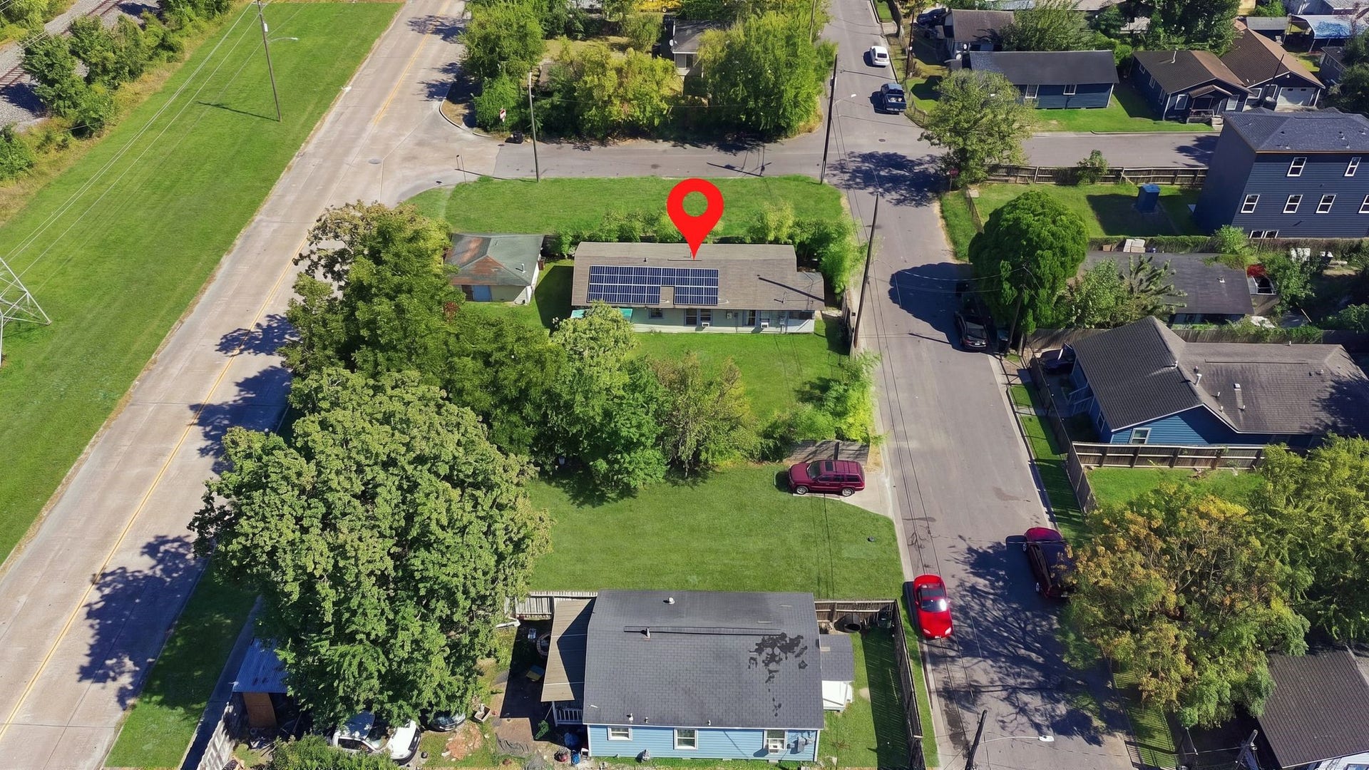 1323 E 36th Street, Houston, TX 77022 1323 E 36th Street, Houston, TX 77022